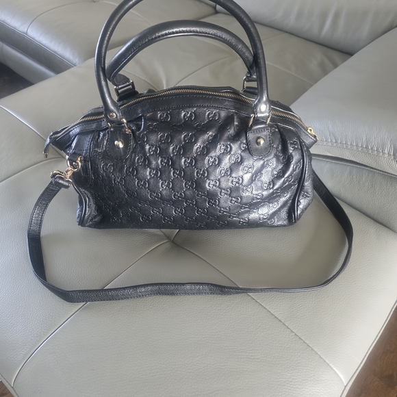 Gucci Black Guccissima Embossed Leather Satchel - Picture 1 of 11